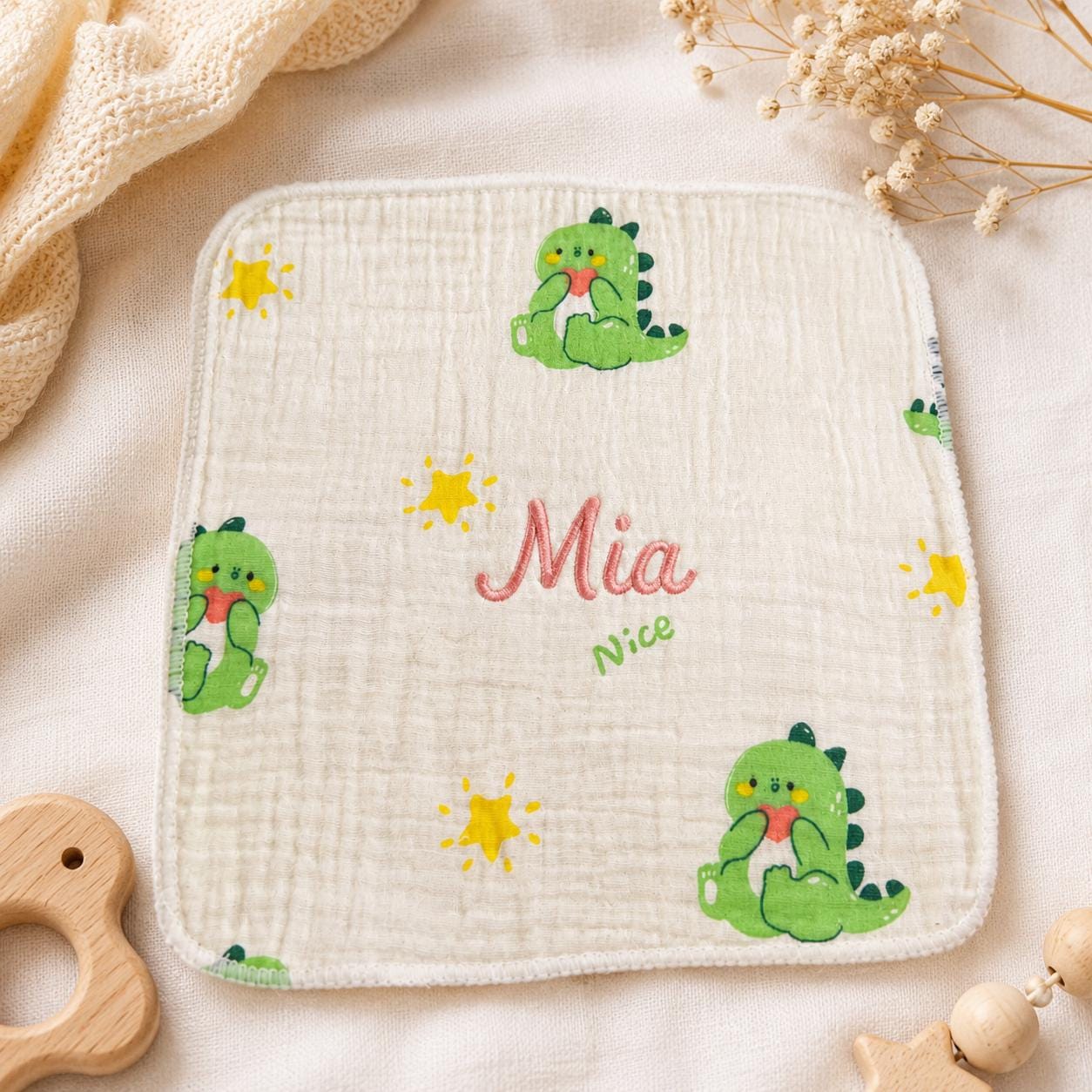 Personalisiertes Musselin-Baby-Spucktuch, besticktes Lätzchen aus Baumwolle, Geschenk für Neugeborene