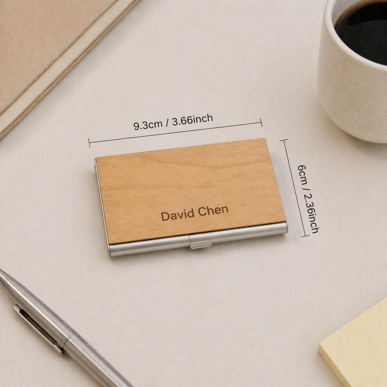 Personalisierter Visitenkartenhalter aus Holz mit Gravur, schlankes Metallgehäuse, Visitenkartenbox aus Walnuss-Ahorn