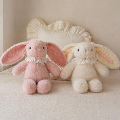 Personalisiertes besticktes Häschen, individuelles Erinnerungsstück mit Namen, Babyparty-Ostergeschenk