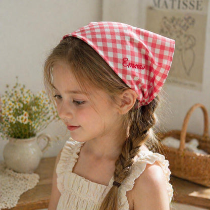 Personalisiertes Haarband aus Vichykaro, Haaraccessoire mit individuellem Namen bestickt, Bandana im Cottagecore-Stil
