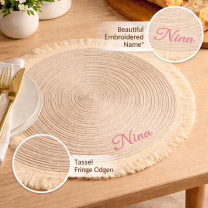 Personalisierte bestickte runde Platzmatte, Boho-Tischdeko mit Baumwollfransen, Hochzeitsgeschenk