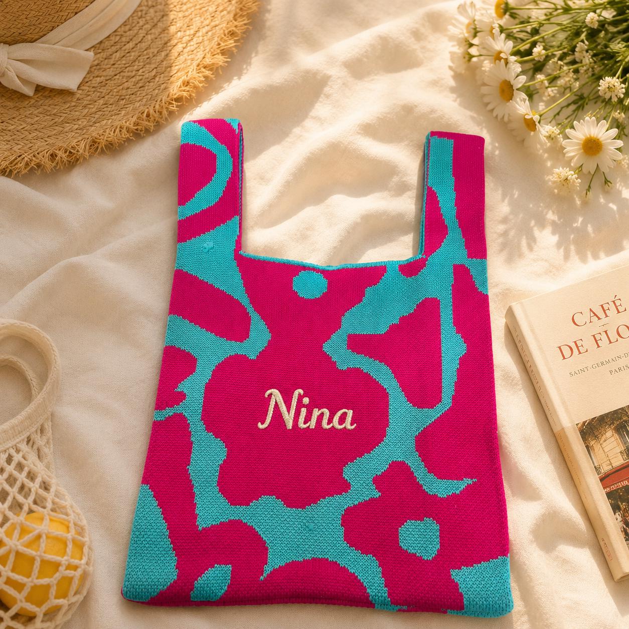 Bestickte Blumen-Stricktasche • Personalisierter Name