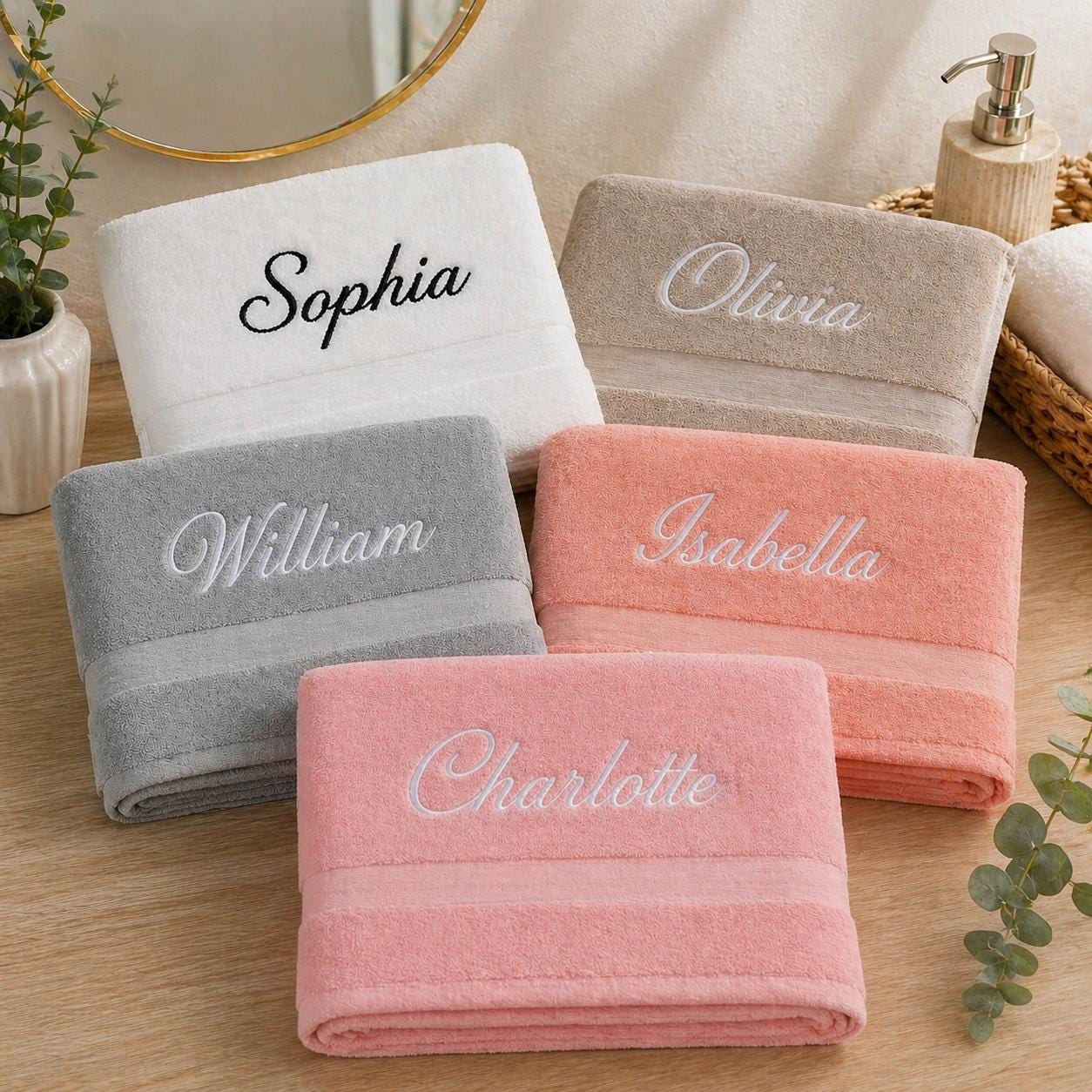 Benutzerdefiniertes besticktes Baumwoll-Badetuch, personalisiertes Badetuch mit Namensmonogramm